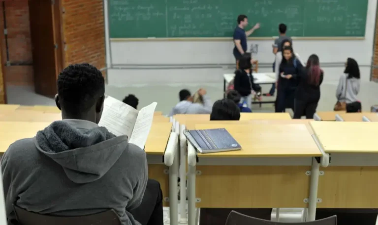 violencia-e-censura-afetam-nove-em-cada-dez-professores-brasileiros
