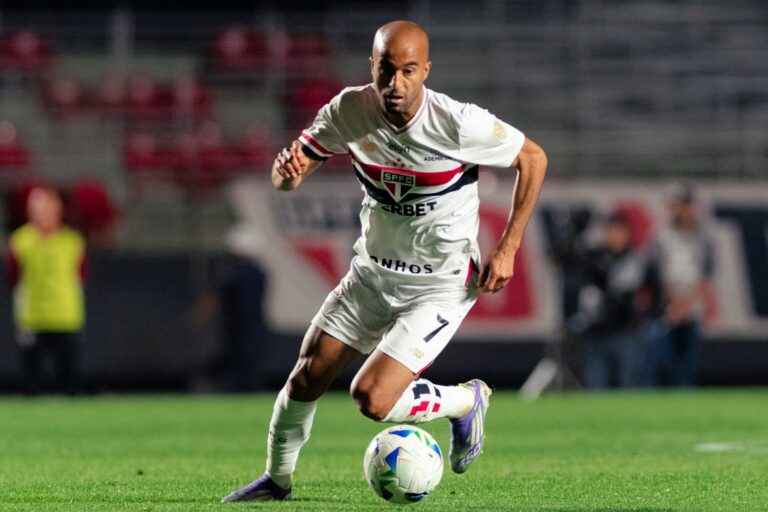 Lucas Moura soma mais dias no DM do São Paulo que ao longo da carreira lucas-moura-soma-mais-dias-no-dm-do-sao-paulo-que-ao-longo-da-carreira