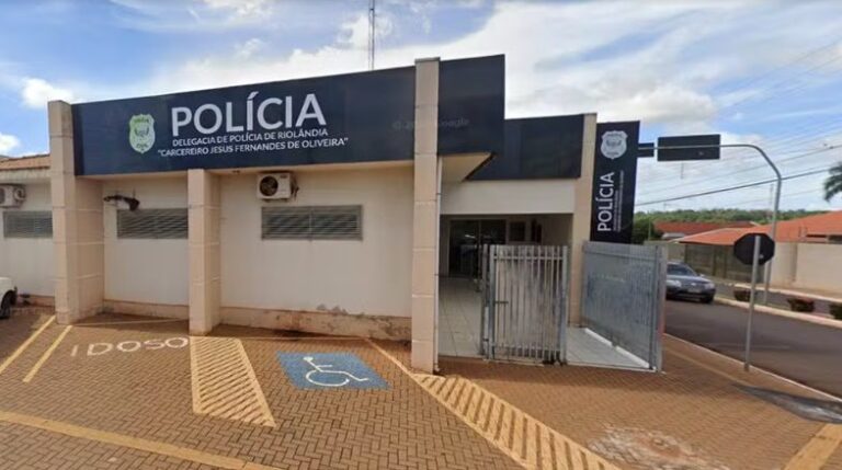 Discussão após demissão termina com homem morto a tiros por policial em Riolândia discussao-apos-demissao-termina-com-homem-morto-a-tiros-por-policial-em-riolandia