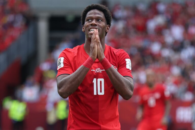 Canadá e Catar duelam pela 1ª vitória em Copas em jogo pelo grupo B canada-e-catar-duelam-pela-1a-vitoria-em-copas-em-jogo-pelo-grupo-b