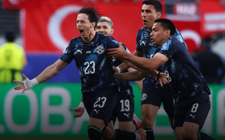 Paraguai quebra jejum de 16 anos, vence a Turquia e respira na Copa do Mundo paraguai-quebra-jejum-de-16-anos,-vence-a-turquia-e-respira-na-copa-do-mundo