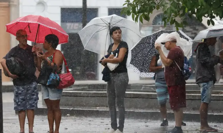 inmet-emite-alerta-amarelo-de-tempestade-para-trechos-do-sul-e-sudeste-nesta-sexta-feira